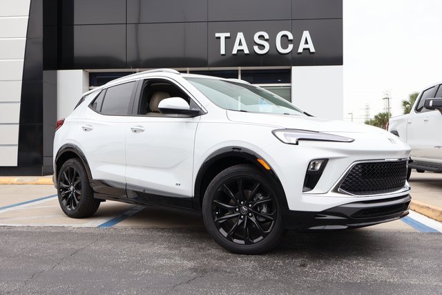 2026 Buick Encore GX Sport Touring's photo