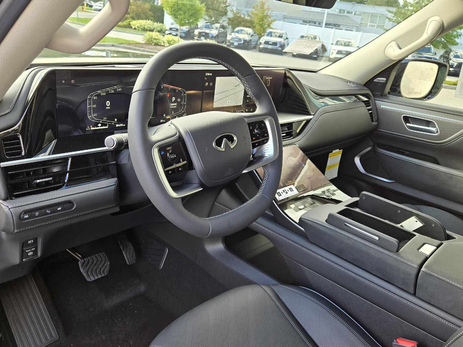 2026 Infiniti QX80 Luxe photo 4