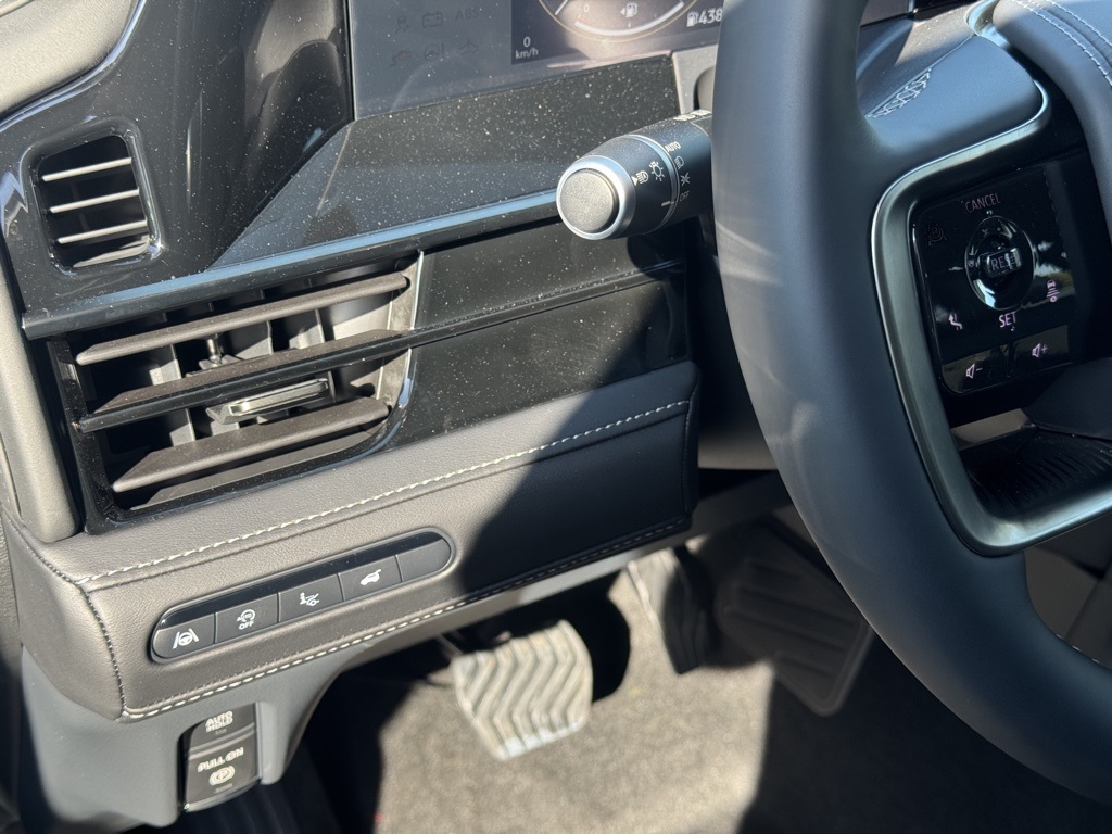 2026 Infiniti QX80 photo 7