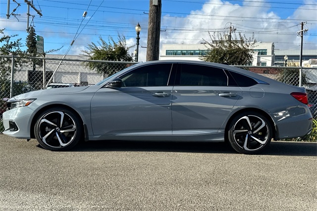 2022 Honda Accord Sport SE photo 2