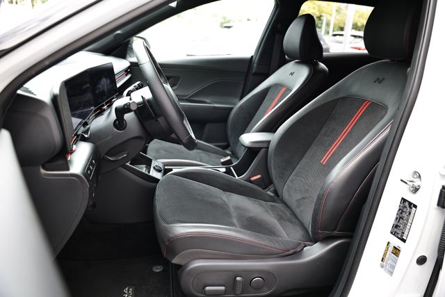 2024 Hyundai Kona N Line photo 17