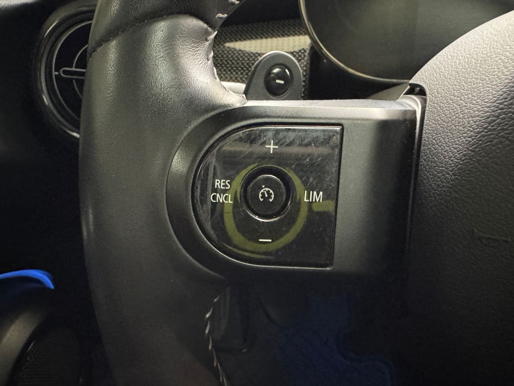 2024 Mini Cooper Hardtop John Cooper Works photo 32