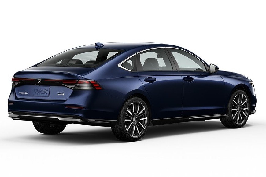 2025 Honda Accord Hybrid Touring photo 4