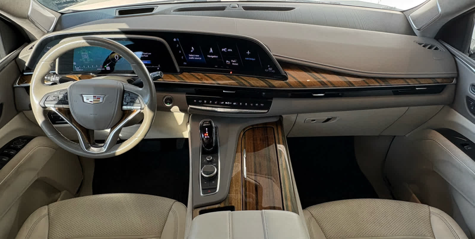 2021 Cadillac Escalade ESV Premium Luxury Platinum photo 21