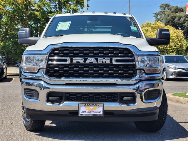 2024 Ram 3500 SLT photo 3
