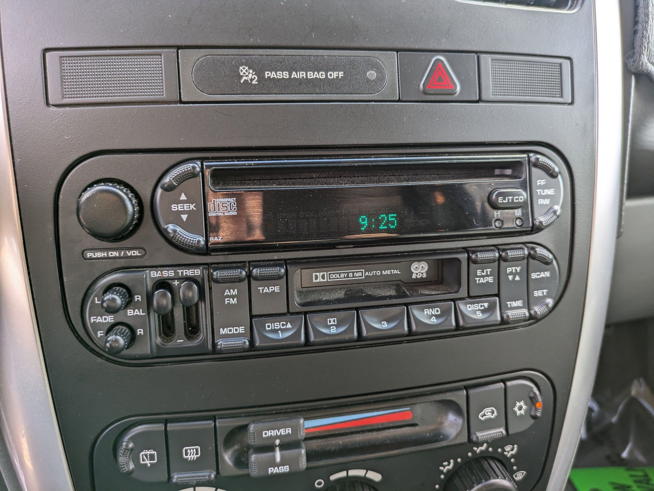 2006 Chrysler Town & Country Touring photo 17