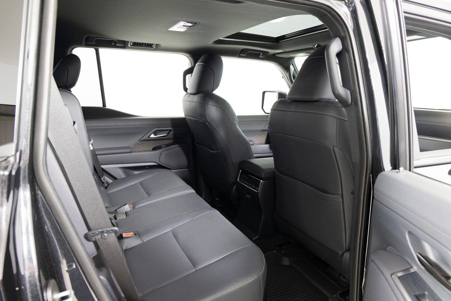 2024 Lexus GX photo 28