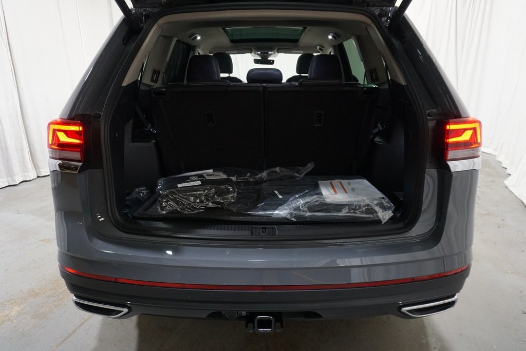 2025 Volkswagen Atlas SEL photo 33