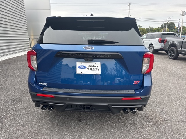 2023 Ford Explorer ST photo 4
