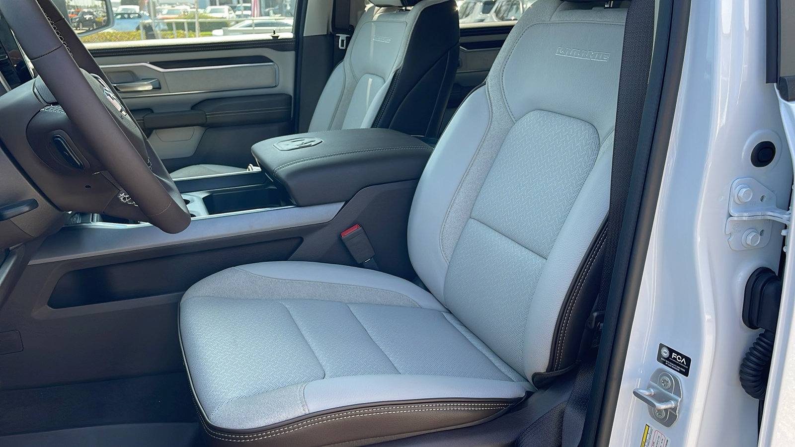 2025 Ram 1500 Laramie photo 12