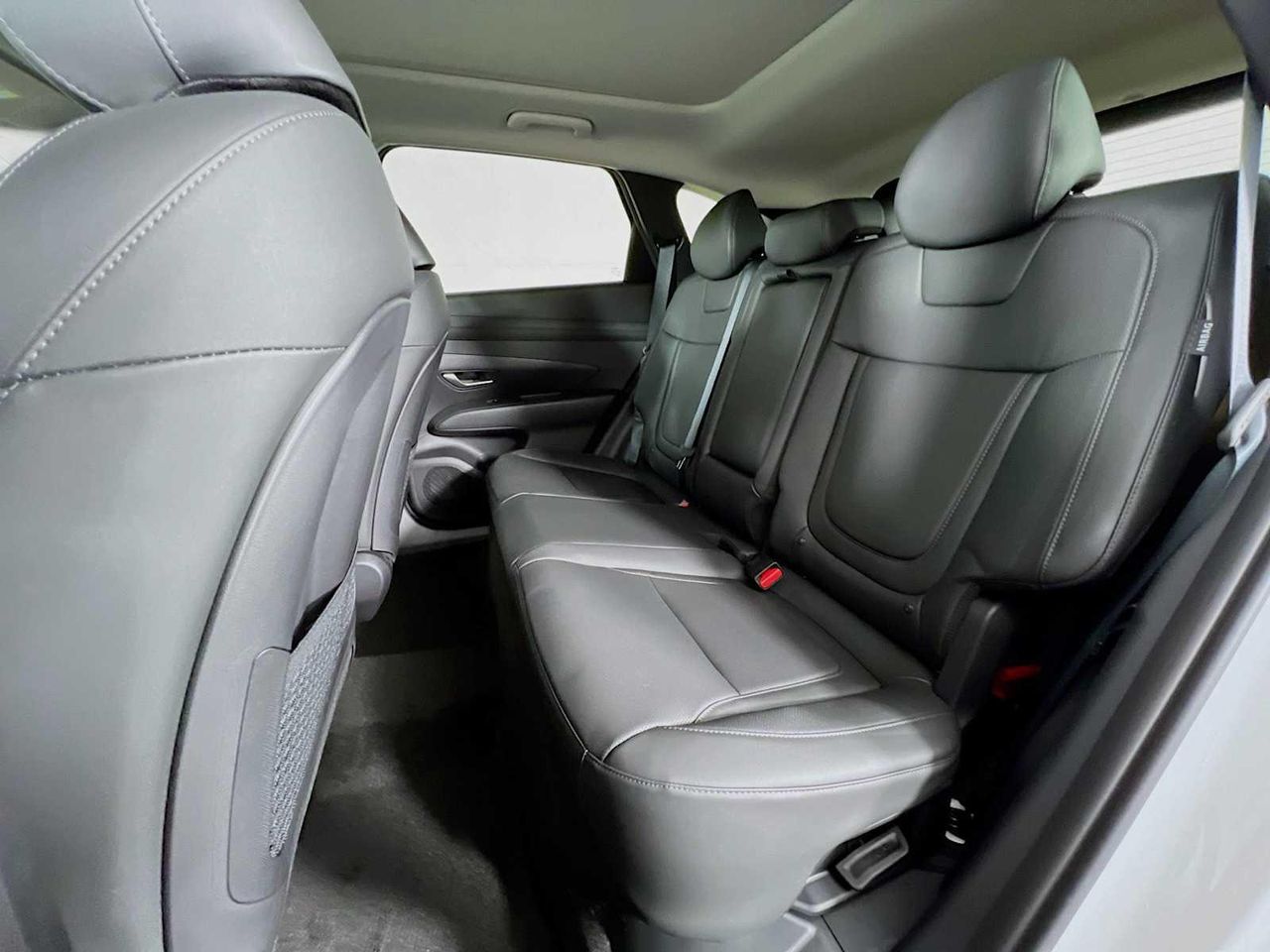 2025 Hyundai Tucson Hybrid SEL Convenience photo 2