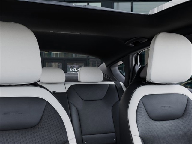 2025 Kia K4 GT-Line Turbo photo 22