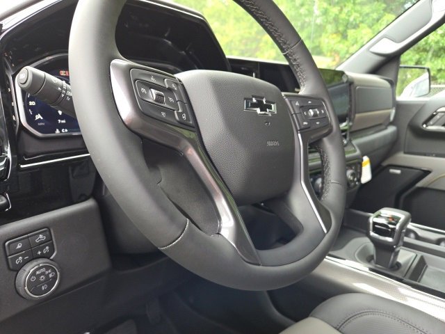 2026 Chevrolet Silverado ZR2 photo 8
