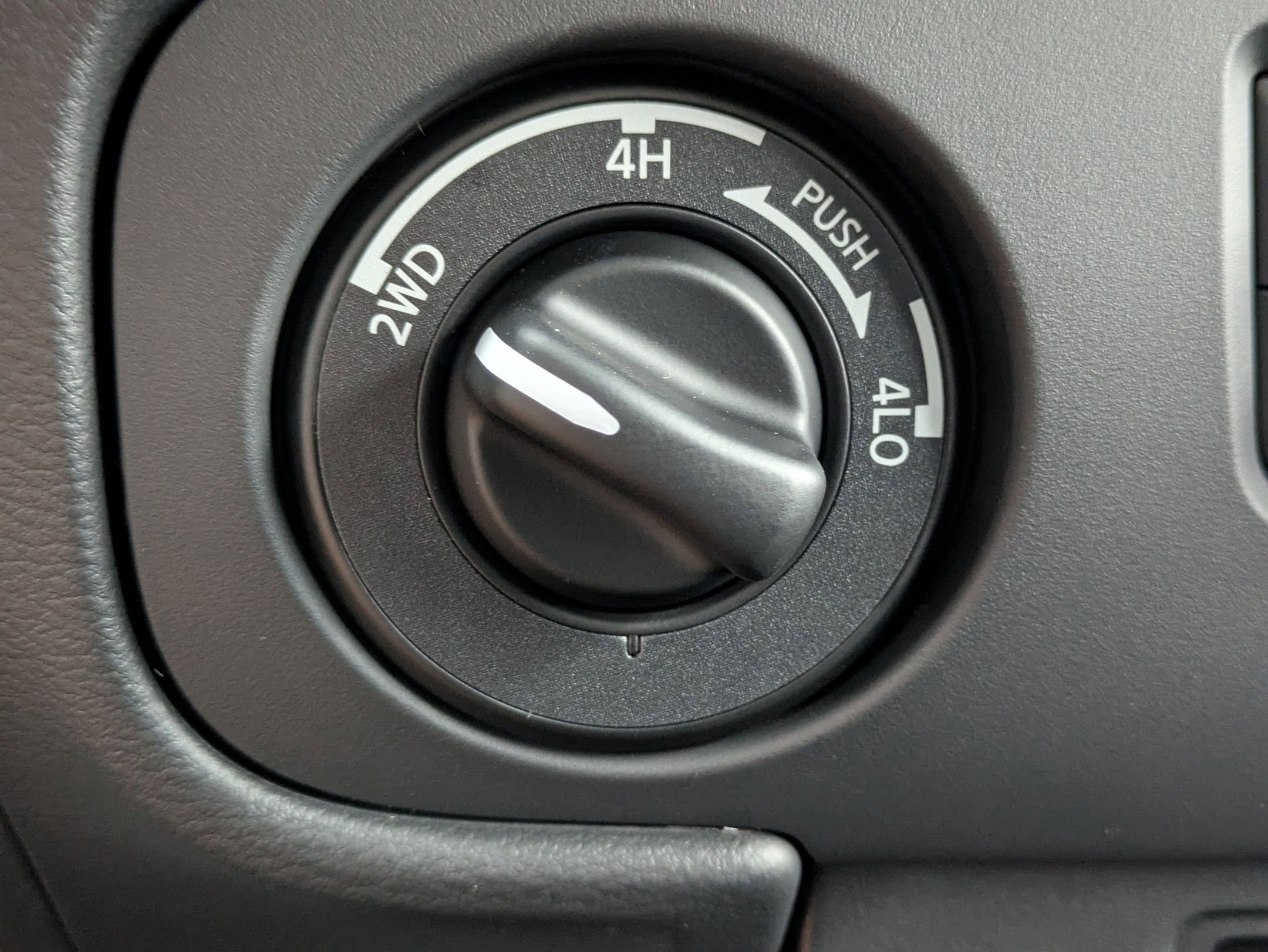 2026 Nissan Frontier Crew Cab SV photo 20