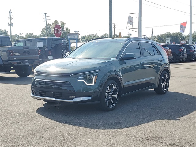2025 Kia Niro EX Touring photo 2