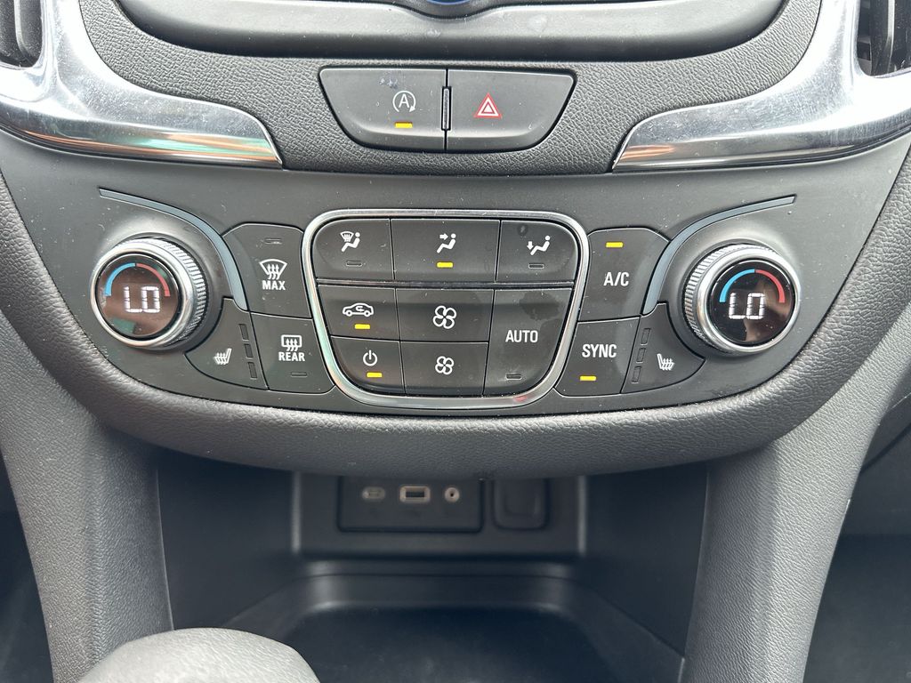 2024 Chevrolet Equinox LT photo 26