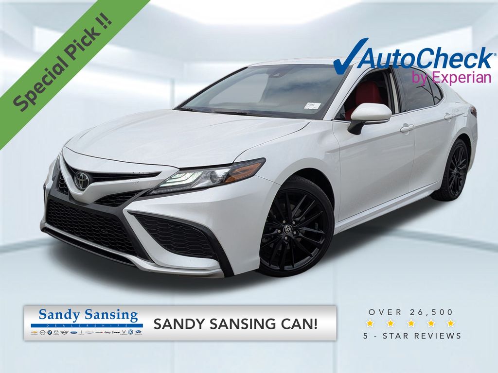 2023 Toyota Camry XSE's photo