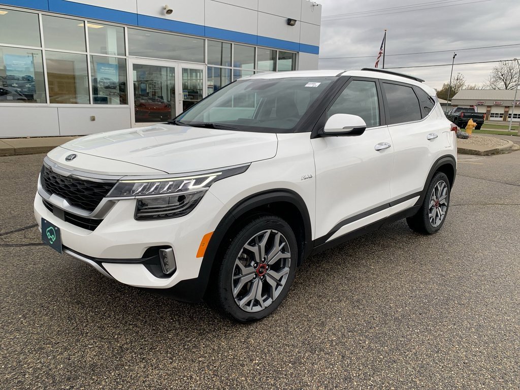 2021 Kia Seltos SX photo 2