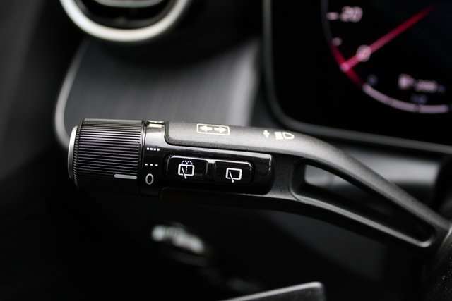 2025 Mercedes Benz GLC 350e 4MATIC photo 14