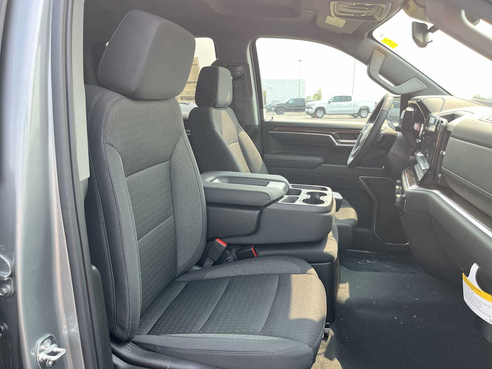 2026 Chevrolet Silverado 1500 LT photo 24
