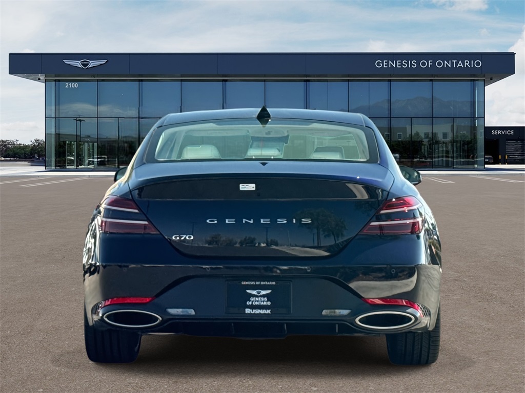 2026 Genesis G70 2.5T Prestige photo 5