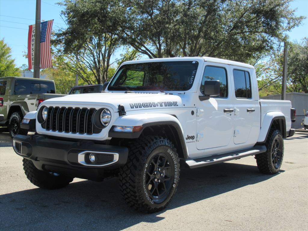 2025 Jeep Gladiator Sport photo 3