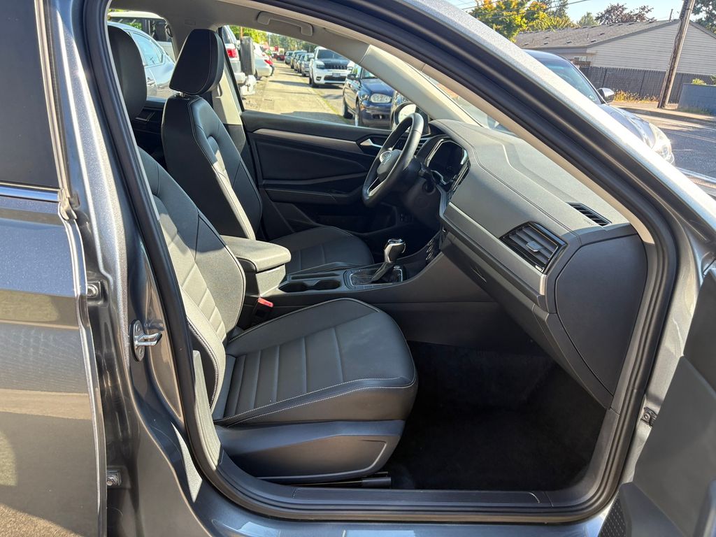 2024 Volkswagen Jetta 1.5T SE photo 25
