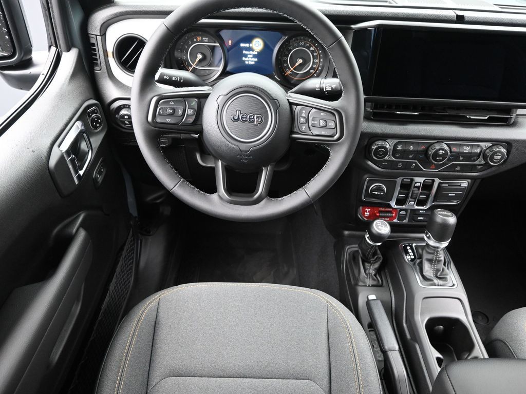 2025 Jeep Gladiator Willys photo 9