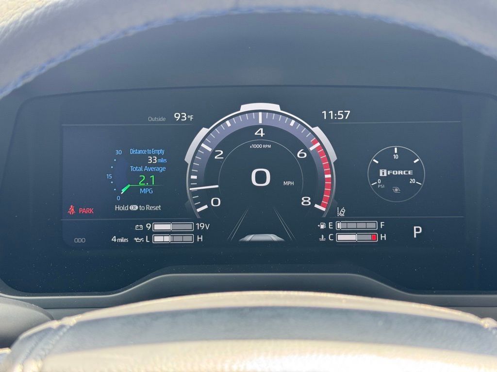 2025 Toyota Tundra Platinum CrewMax photo 23
