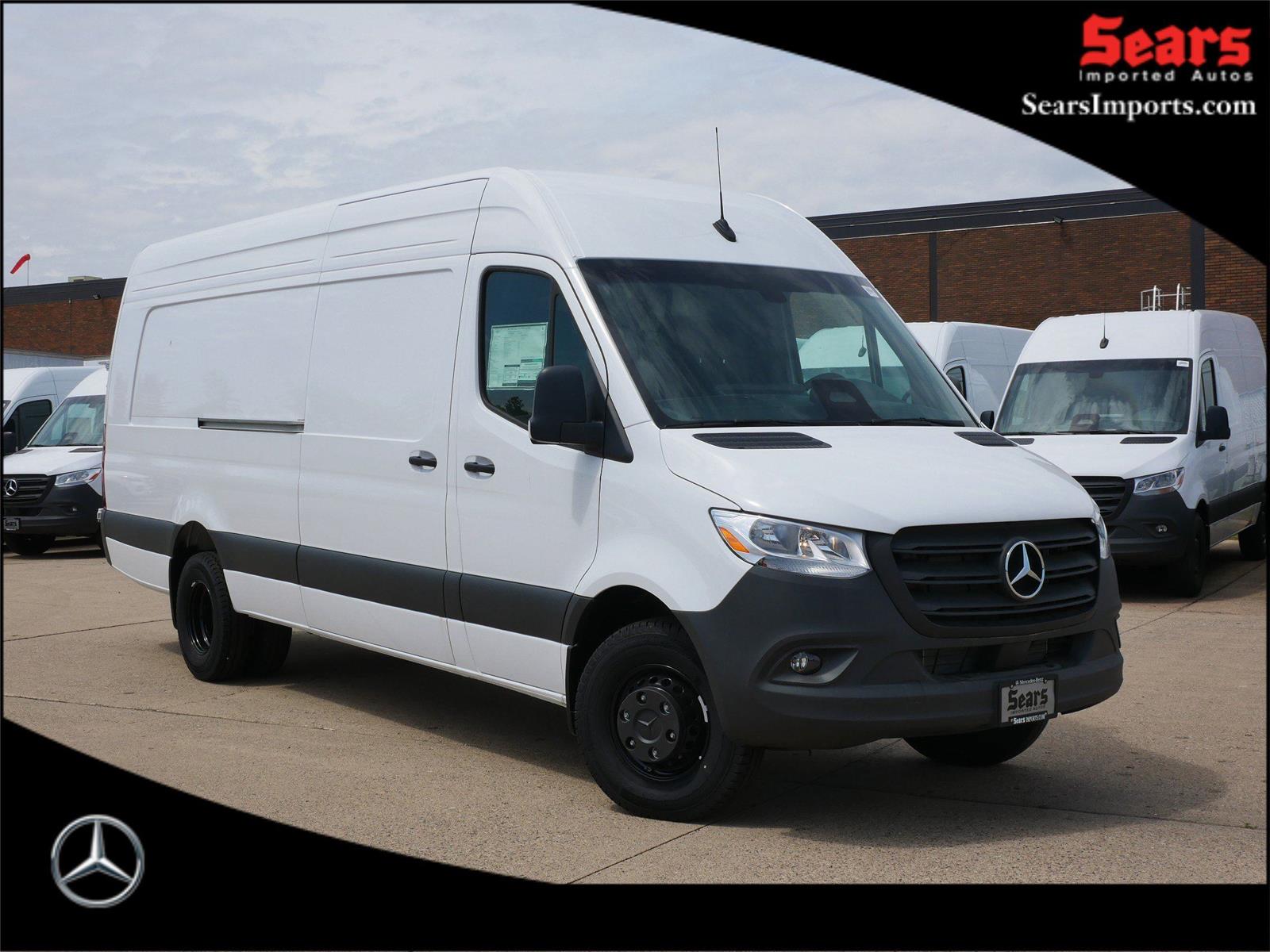 2025 Mercedes-Benz Sprinter Cargo Van Base's photo