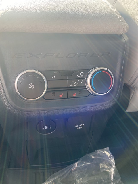 2025 Ford Explorer Platinum photo 37