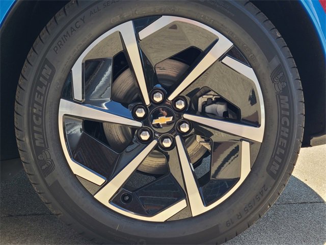 2025 Chevrolet Equinox EV 1LT photo 11