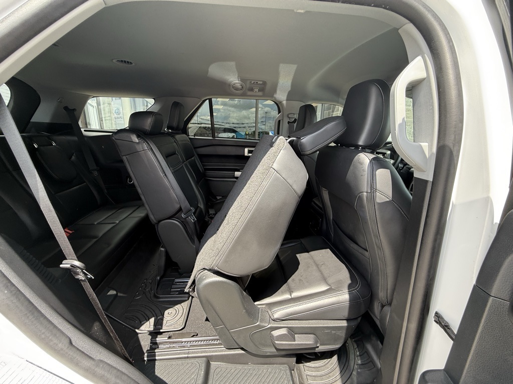 2023 Ford Explorer XLT photo 12