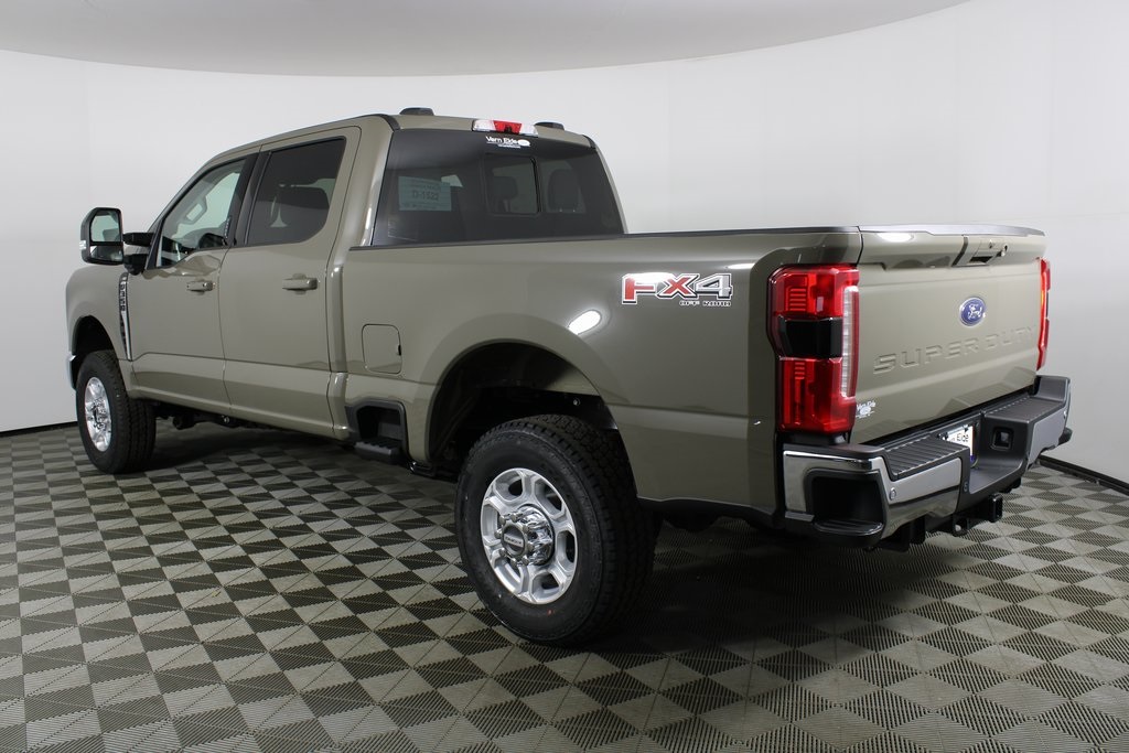 2026 Ford F-350 XLT photo 4