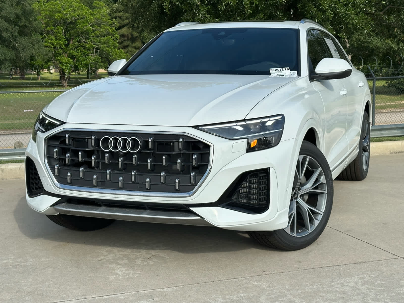 2025 Audi Q8 Premium Plus