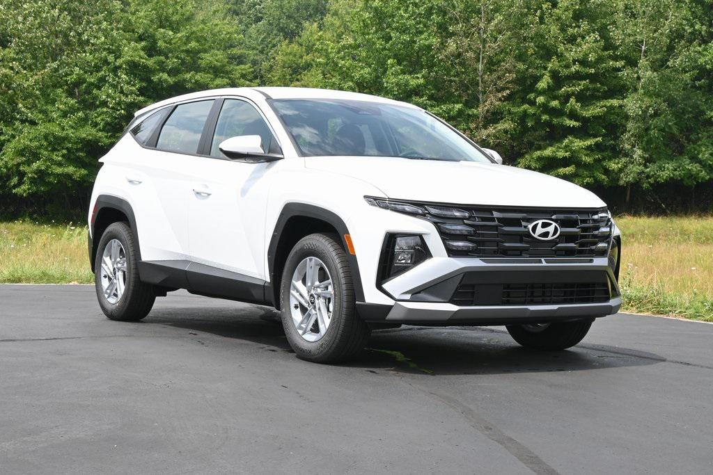 2025 Hyundai Tucson SE's photo