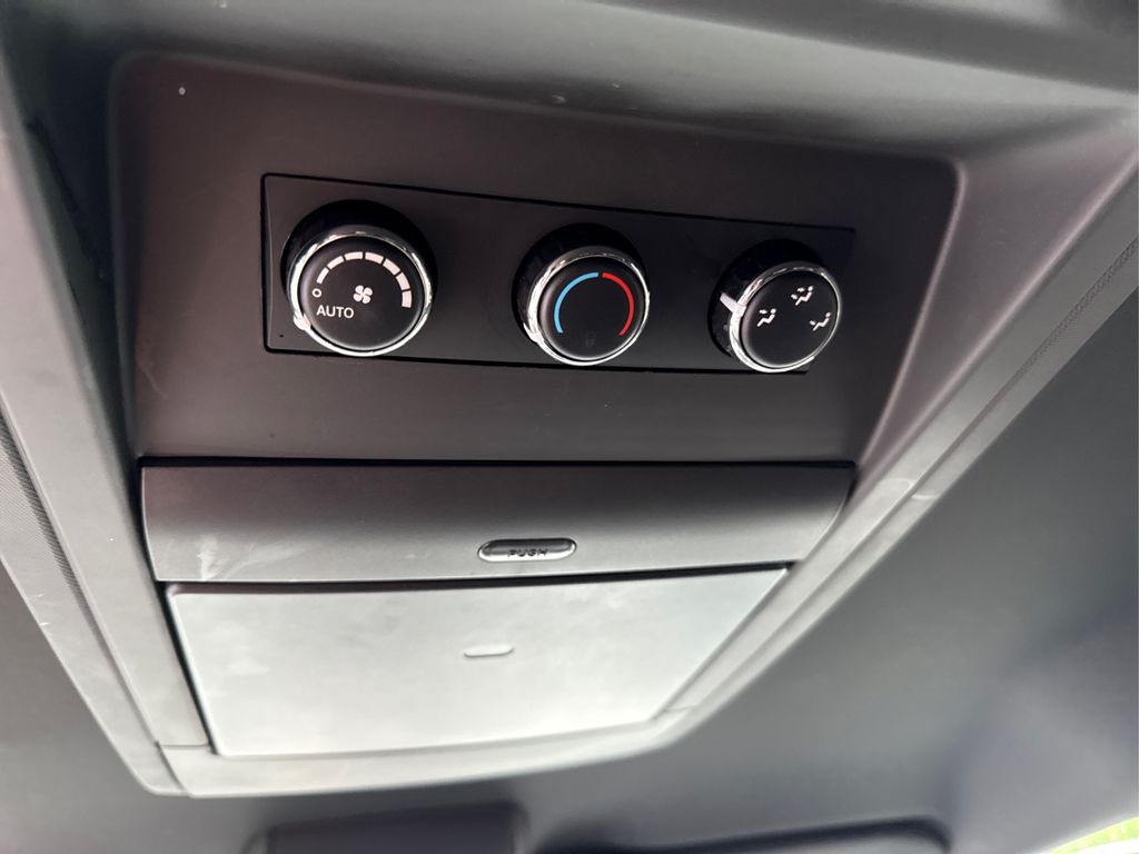 2015 Dodge Grand Caravan R/T photo 31