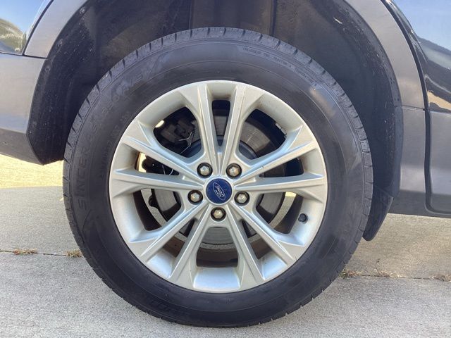 2017 Ford Escape SE photo 6
