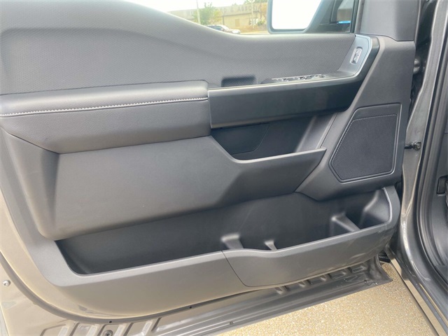2025 Ford F-150 STX photo 12