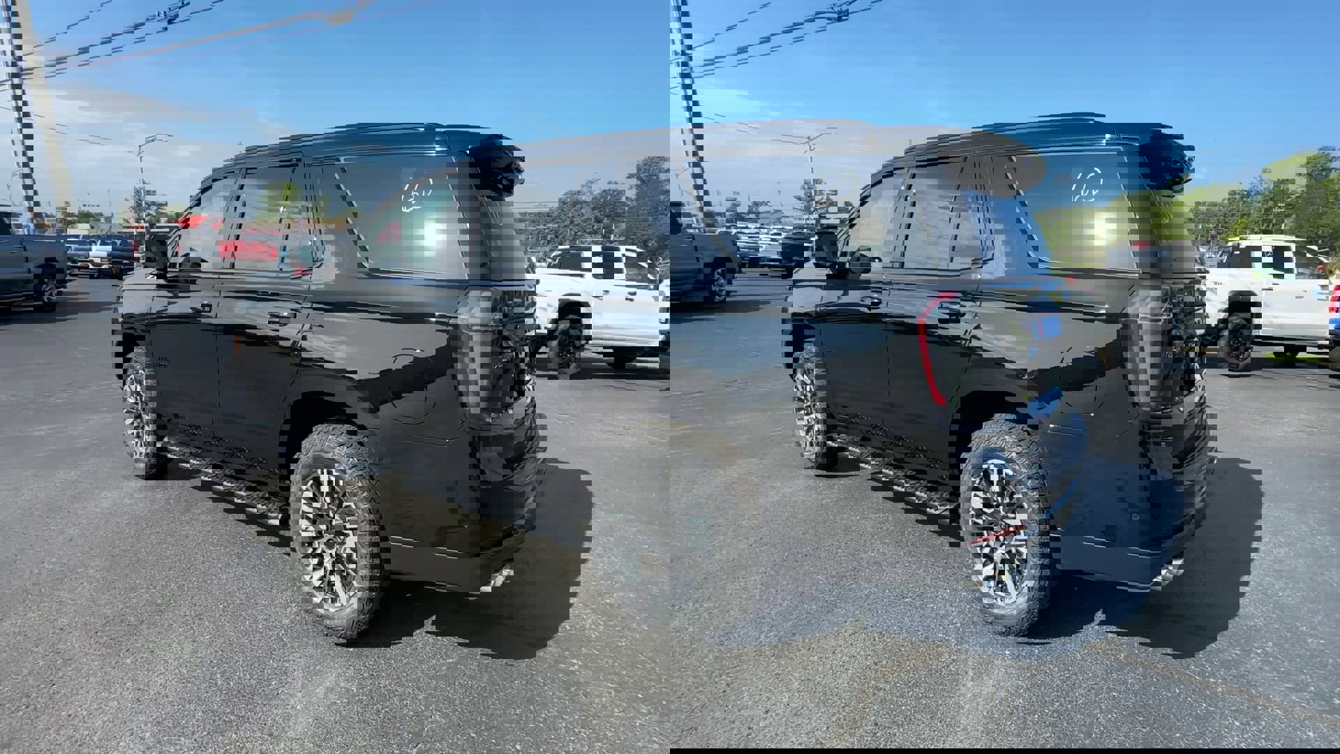 2025 Chevrolet Tahoe Z71 photo 4