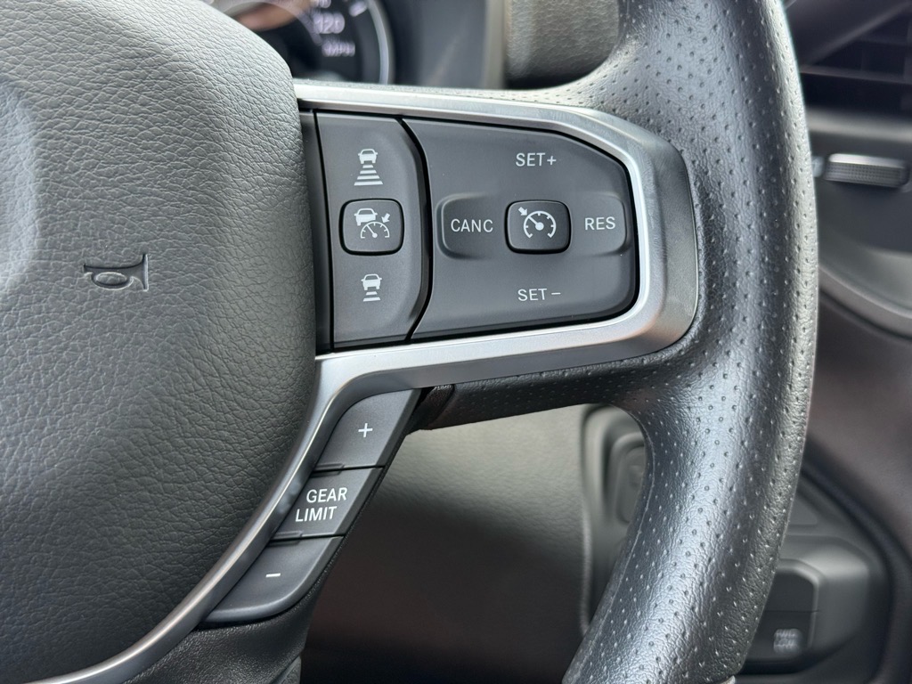 2025 Ram 2500 Tradesman photo 8