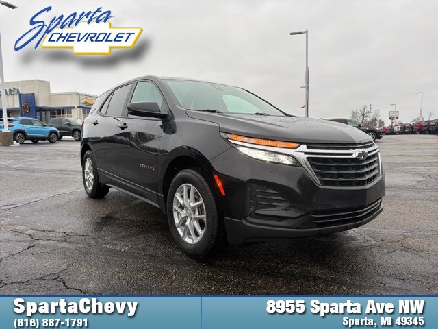 2024 Chevrolet Equinox LS's photo