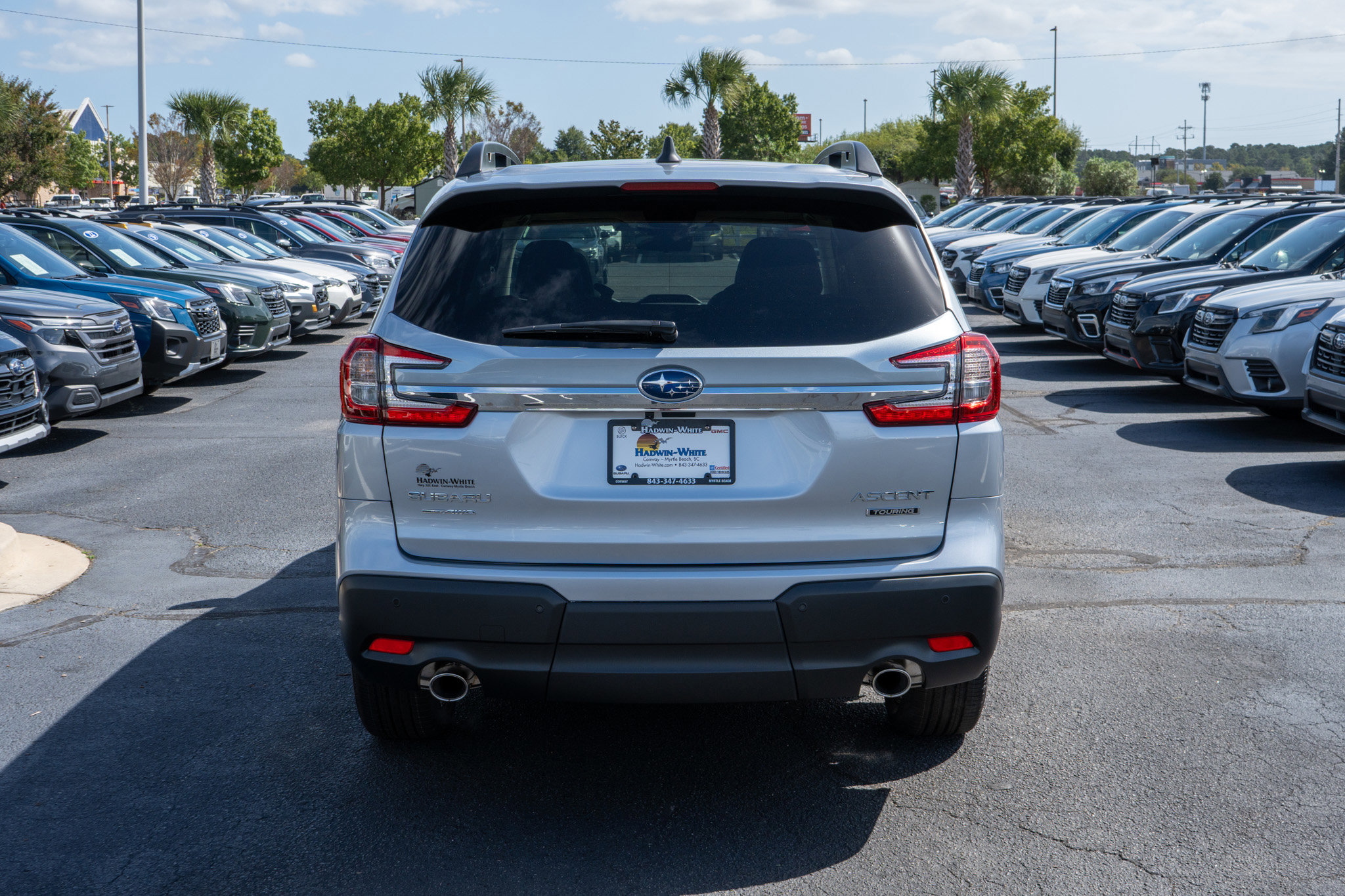 2025 Subaru Ascent Touring photo 4