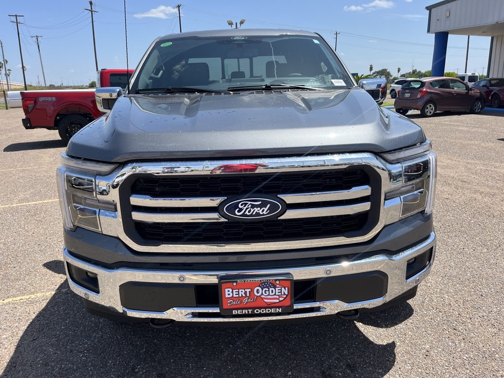 2025 Ford F-150 Lariat photo 2
