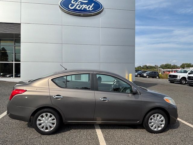 2012 Nissan Versa