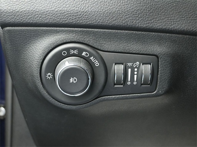 2017 JEEP COMPASS - Image 11