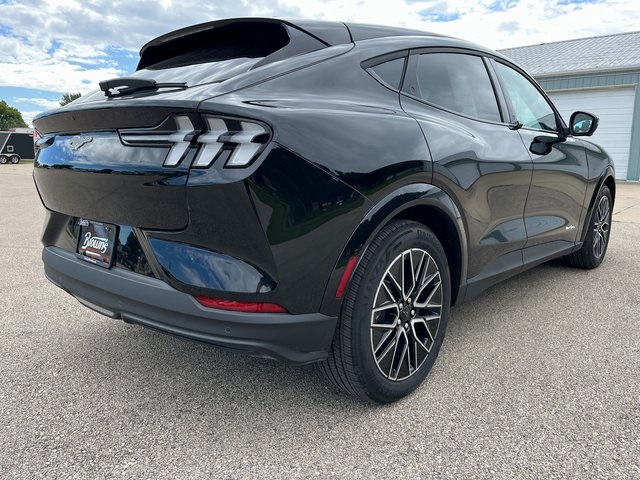 2025 Ford Mustang Mach-E Premium photo 6