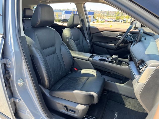 2022 Nissan Rogue Platinum photo 21
