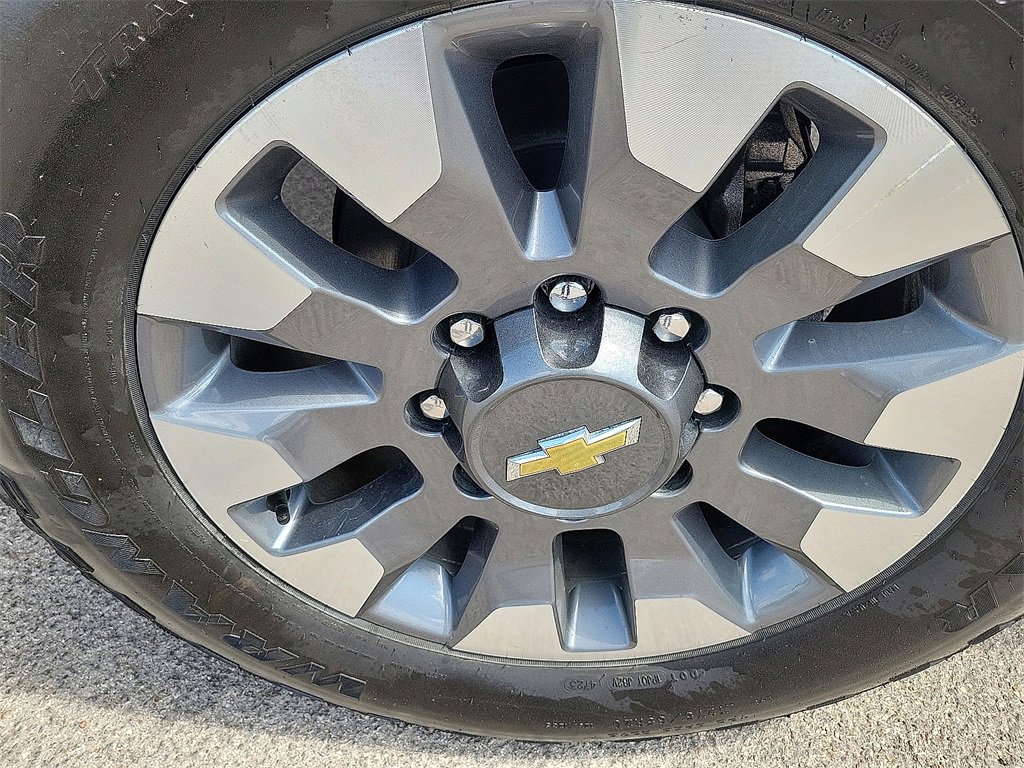 2024 Chevrolet Silverado 2500HD Custom photo 8