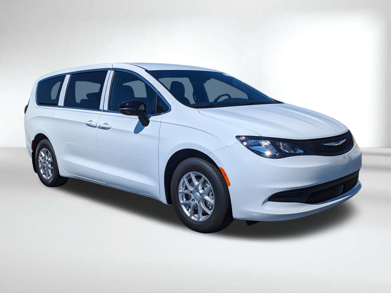 2026 Chrysler Voyager LX photo 2